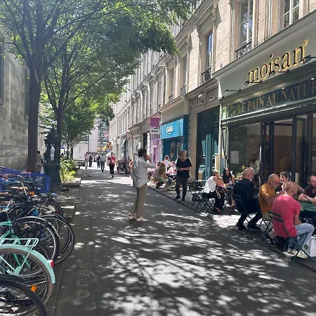 In The Heart Of * Paris